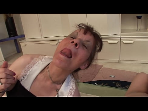 ❤️ Tvær ömmur og einn afi eiga þríeyki Klám vk á is.tubsexer-porn.ru ❌❤